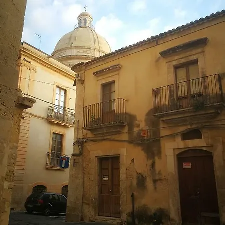 Casa Di Marco Palazzo Astuto Noto